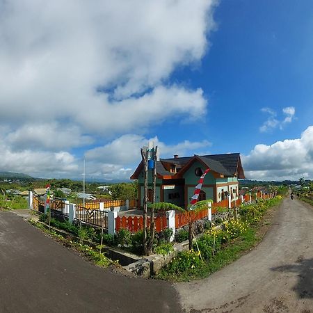 Kopa Hilltop - Family Guest Home Ruteng Exterior foto